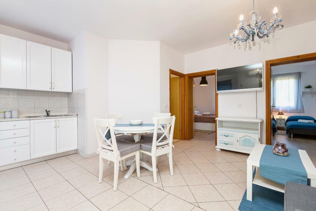 Blue Place W. Terrace Apartment โปเรช ภายนอก รูปภาพ
